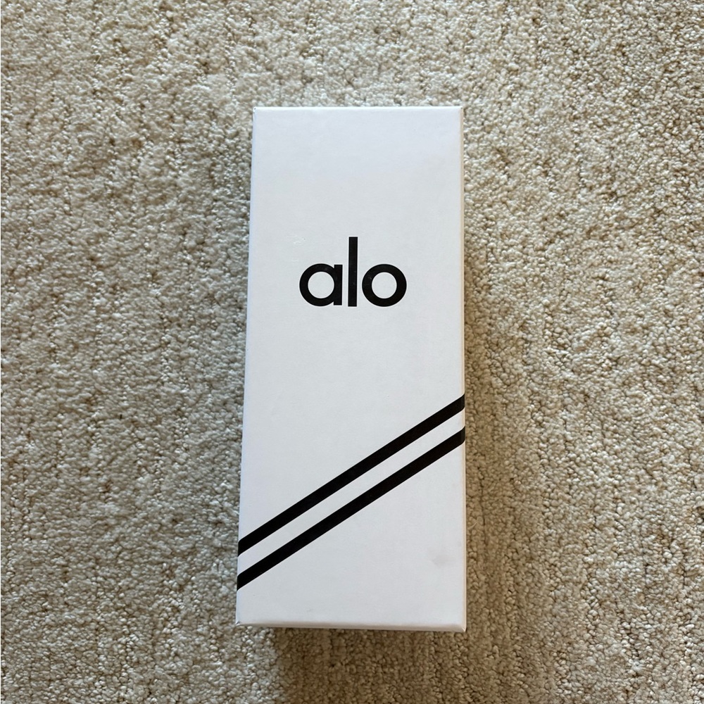 Alo Socks 5 Pack - Picture 3 of 3